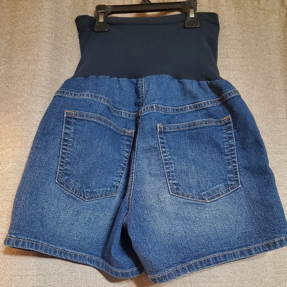 Oh Baby by Motherhood Jean Shorts Denim Blue with pockets Stretch Belly Size S - Picture 2 of 7